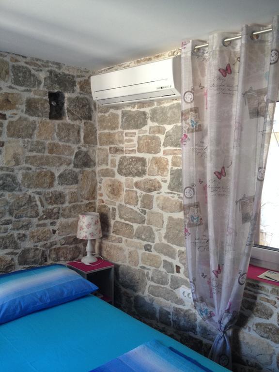 Room N&M - Diocletians Palace Σπλιτ Εξωτερικό φωτογραφία